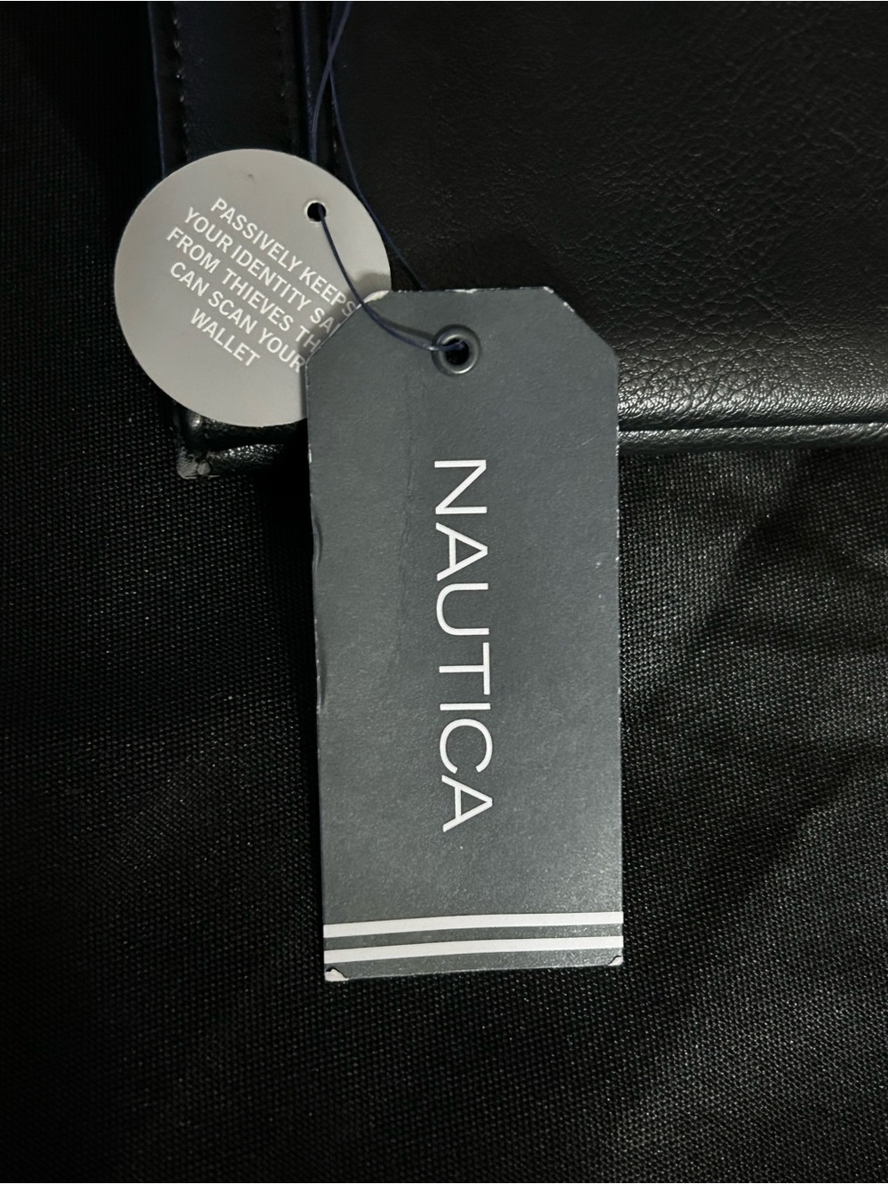 Nautica Money Manager RFID Blocking Black & White Stripe Accent Wallet NWT - Picture 7 of 9